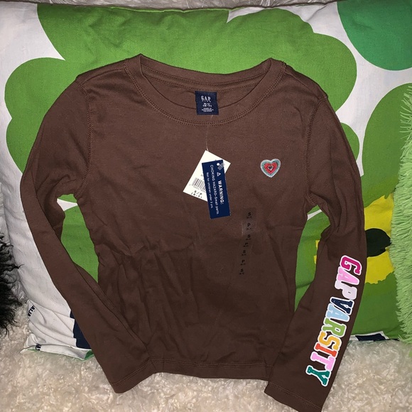 Brand new GAP varsity top size 6/7 - Picture 2 of 4